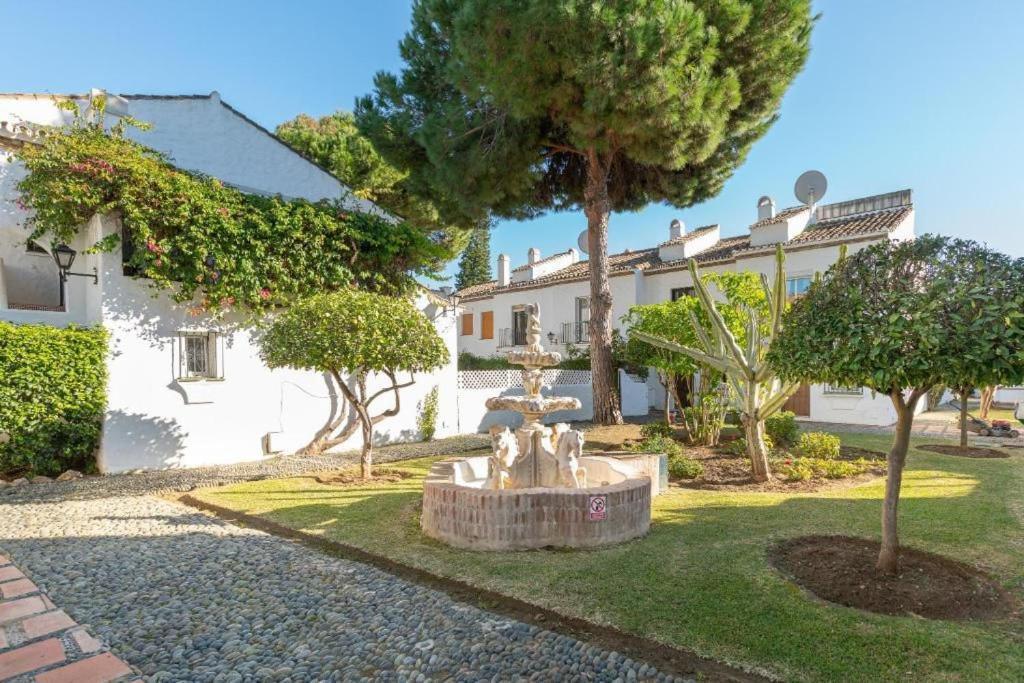 Benamara Gardens Apartment Estepona Exterior foto